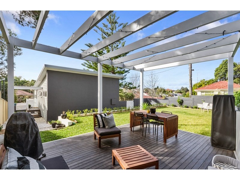16 Booyong Street, West Wollongong NSW 2500