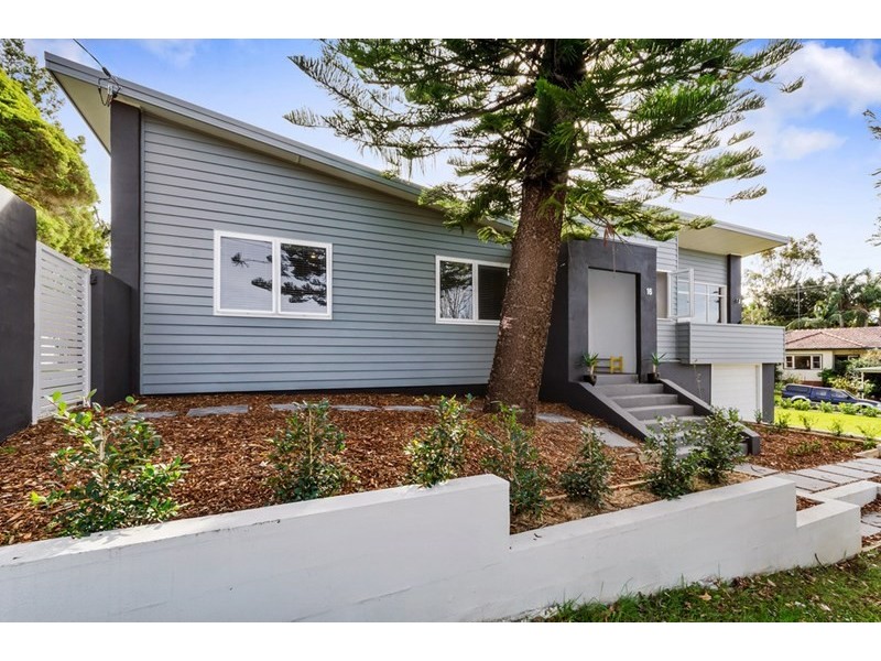 16 Booyong Street, West Wollongong NSW 2500