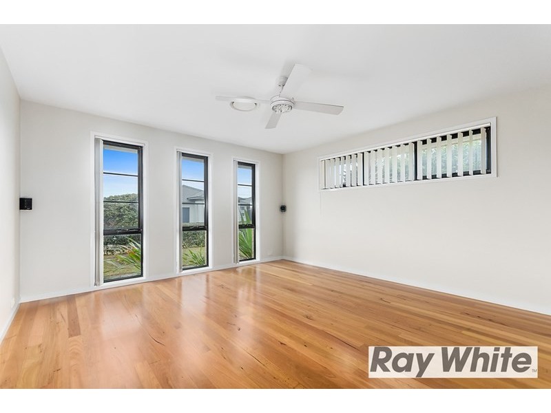 30 Haywards Bay Drive, Haywards Bay NSW 2530