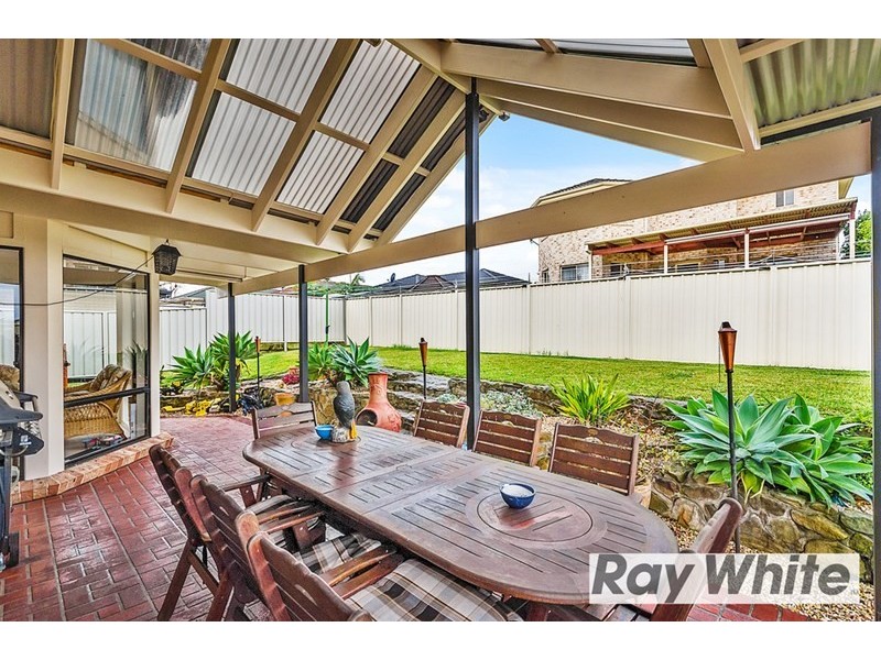 4 Dombarton Place, Horsley NSW 2530