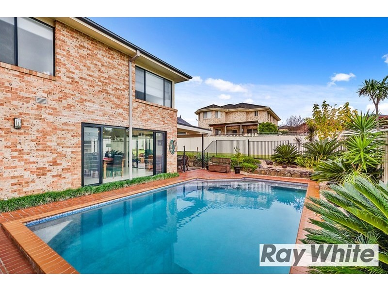 4 Dombarton Place, Horsley NSW 2530