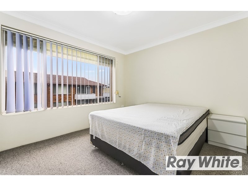 4/17 Prince Edward Drive, Dapto NSW 2530