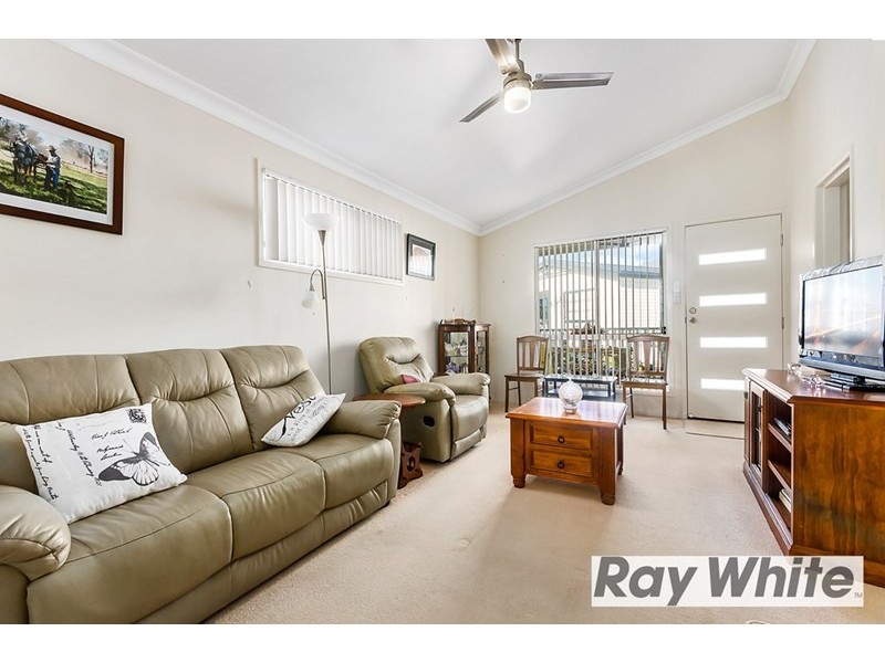 143 Acacia Close, Kanahooka NSW 2530