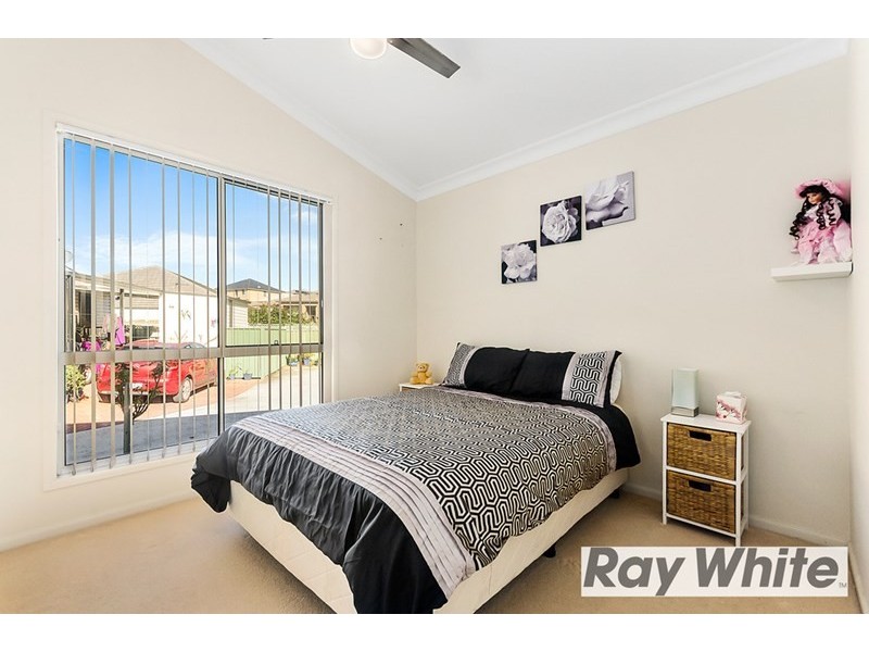 143 Acacia Close, Kanahooka NSW 2530