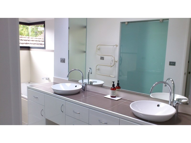 4 Meares Avenue, Mangerton NSW 2500