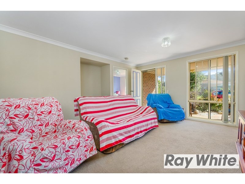 27 Glenwood Grove, Horsley NSW 2530