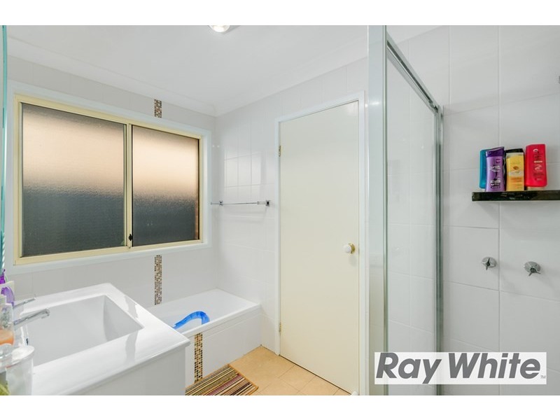 27 Glenwood Grove, Horsley NSW 2530