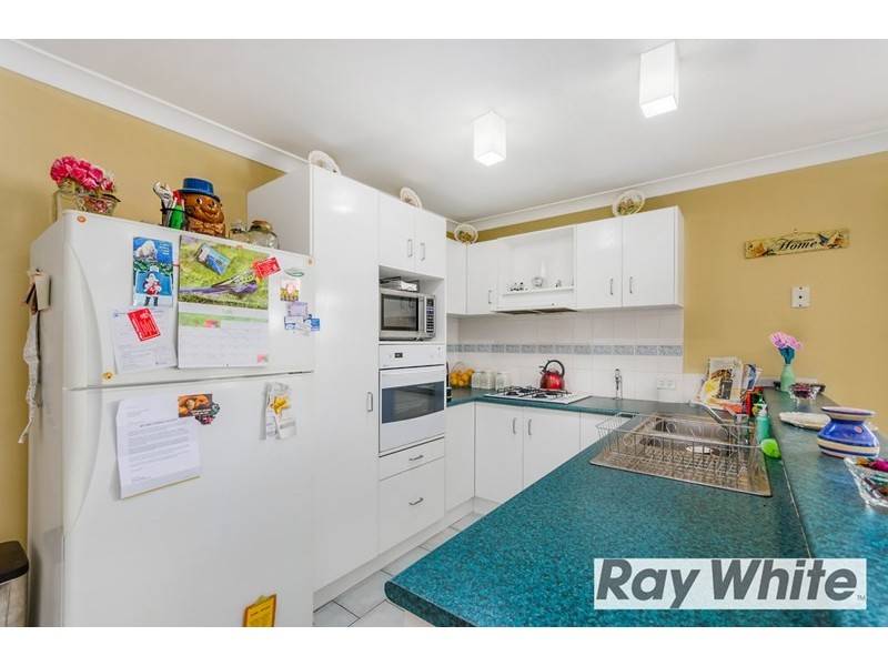 27 Glenwood Grove, Horsley NSW 2530
