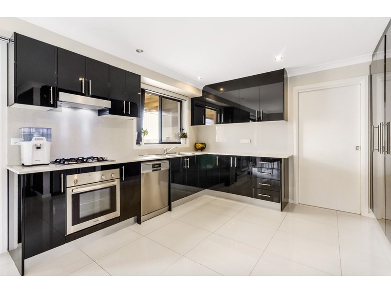 157 Wyndarra Way, Koonawarra NSW 2530