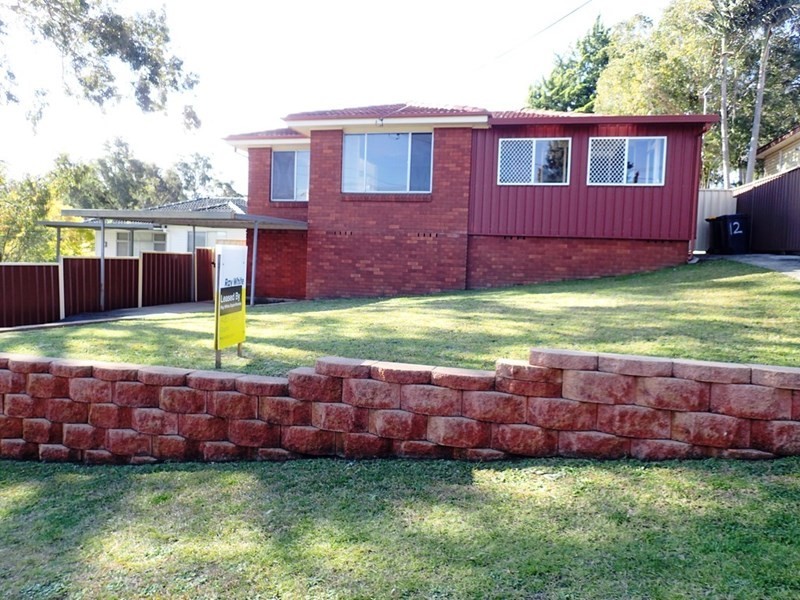 12 Cleary Avenue, Kanahooka NSW 2530