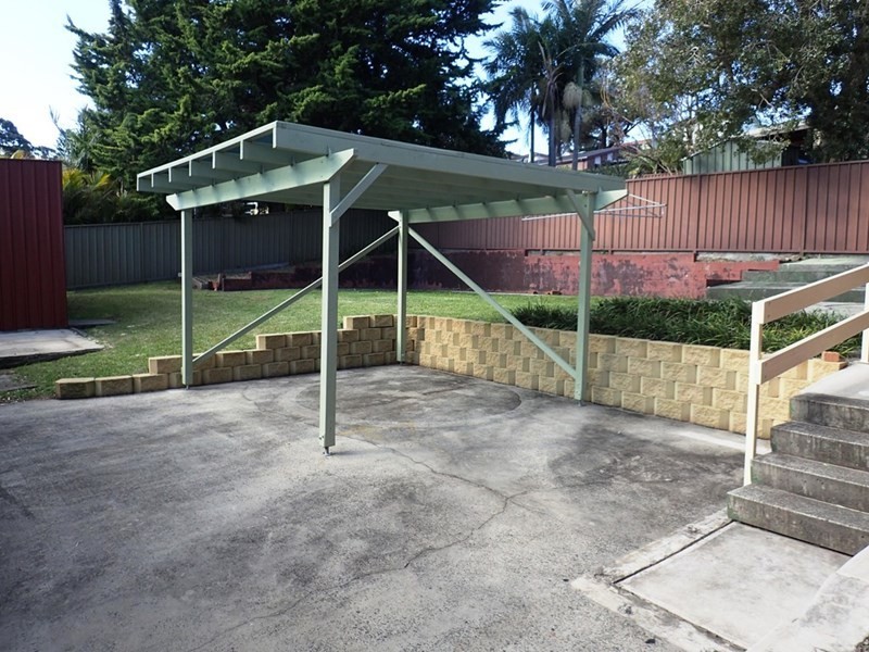 12 Cleary Avenue, Kanahooka NSW 2530