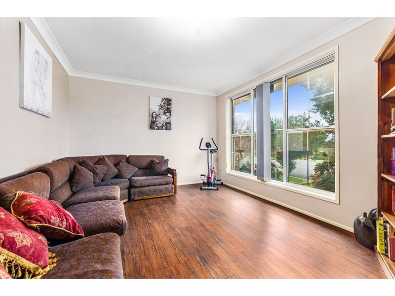 12 Gloucester Circuit, Albion Park NSW 2527