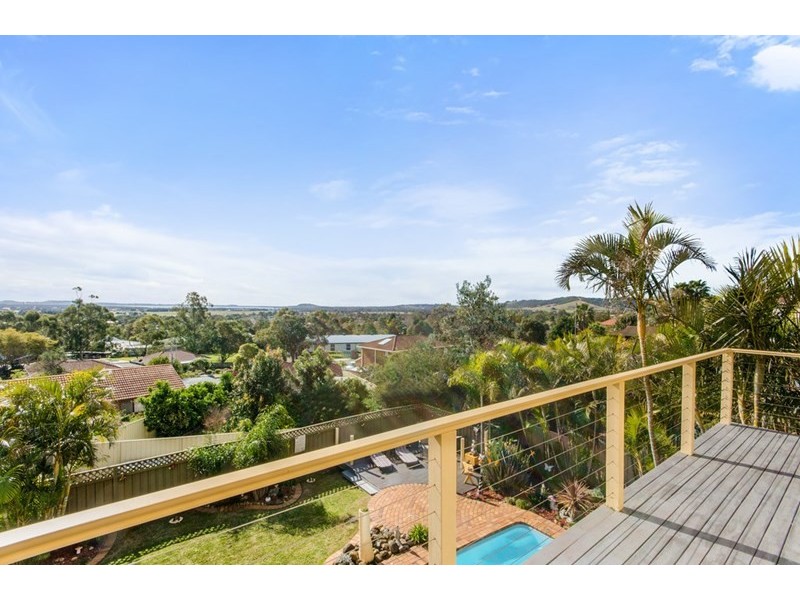 33 Scenic Crescent, Albion Park NSW 2527