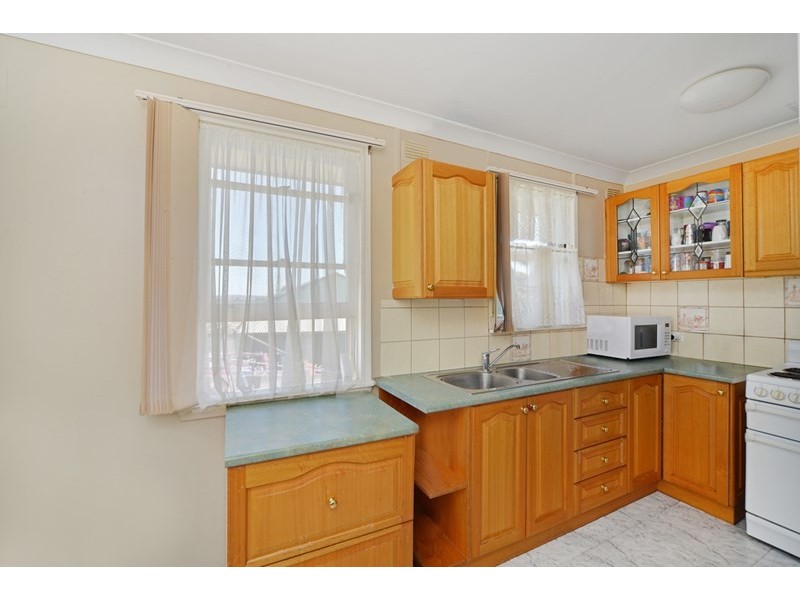 9 Inala Avenue, Koonawarra NSW 2530