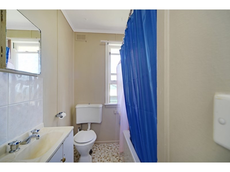 9 Inala Avenue, Koonawarra NSW 2530