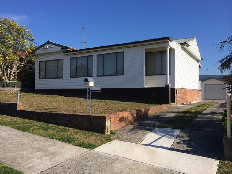 4 Coolabah Road, Dapto NSW 2530