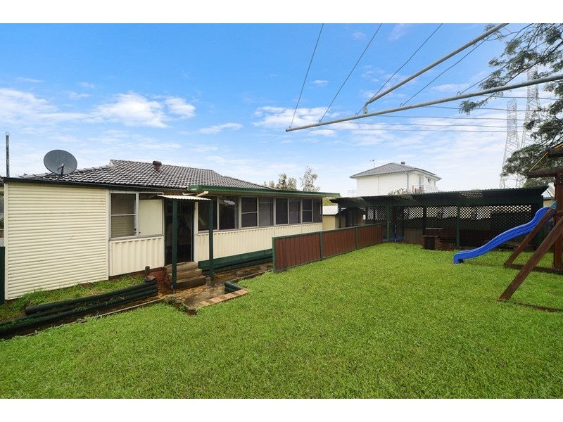 28 William Beach Road, Kanahooka NSW 2530
