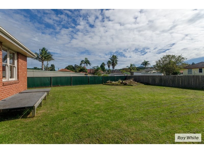 18 Burke Way, Berkeley NSW 2506