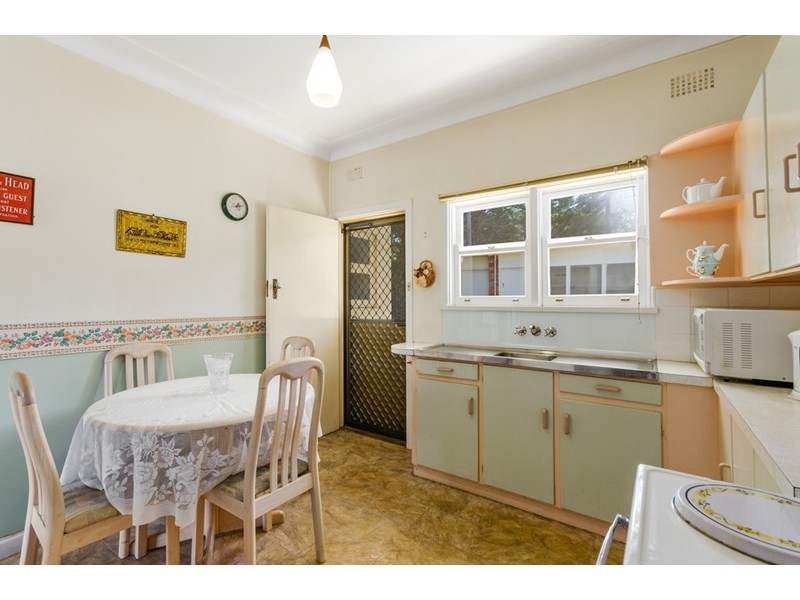 138 Heaslip Street, Mangerton NSW 2500