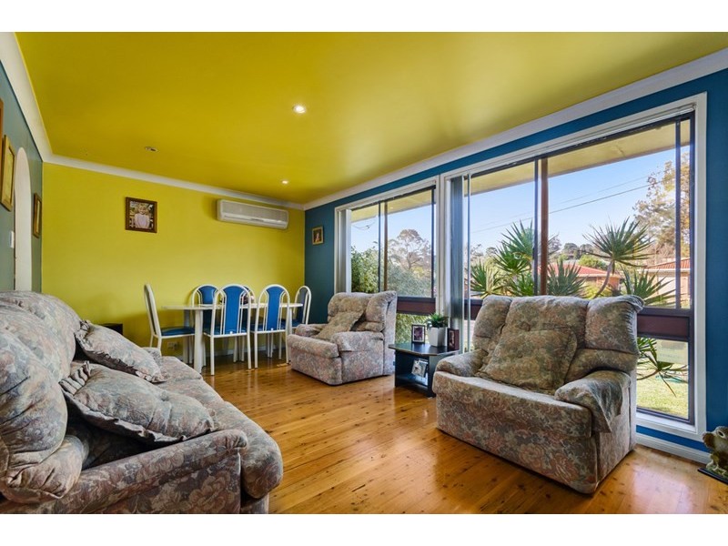 74 Compton Street, Dapto NSW 2530
