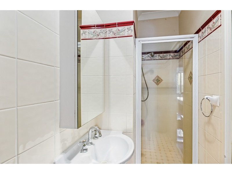 1 Noble Road, Lake Heights NSW 2502