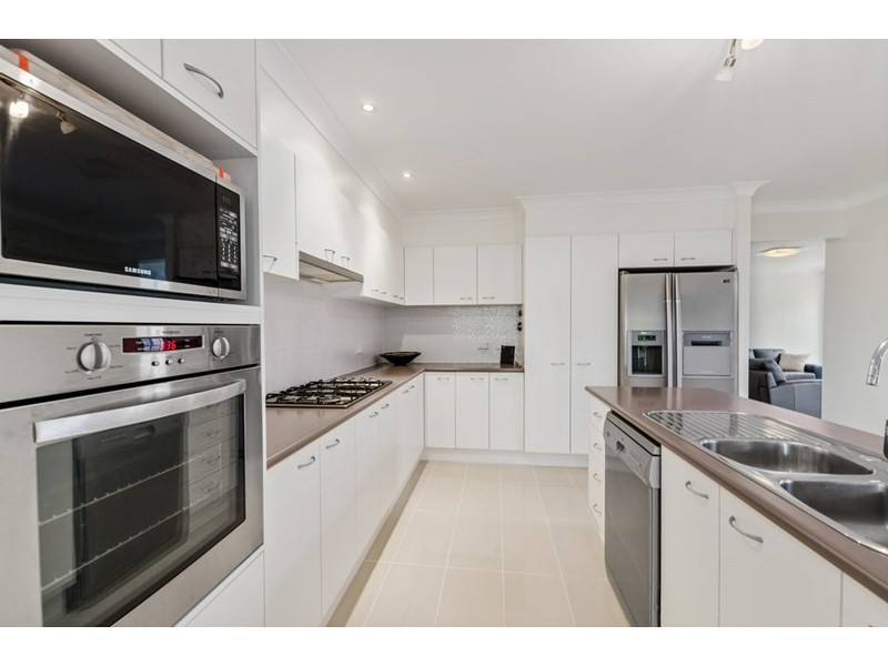 3 Athanlin Avenue, Haywards Bay NSW 2530