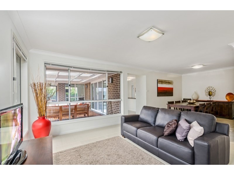 3 Athanlin Avenue, Haywards Bay NSW 2530
