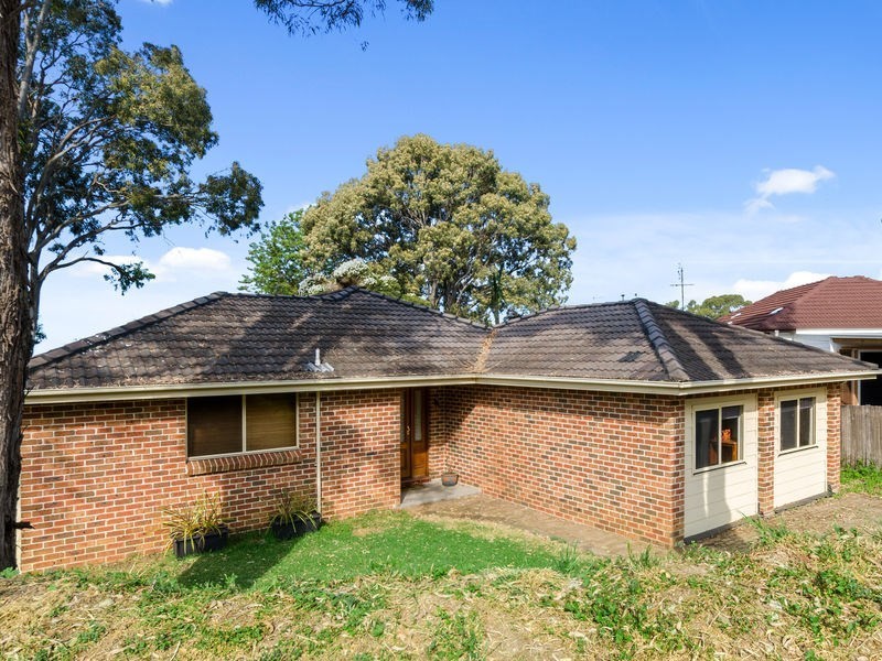2 Michael Street, Albion Park NSW 2527