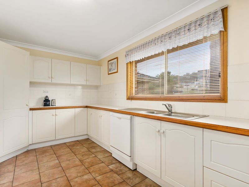 2 Michael Street, Albion Park NSW 2527