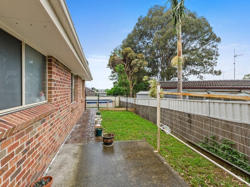 2 Michael Street, Albion Park NSW 2527