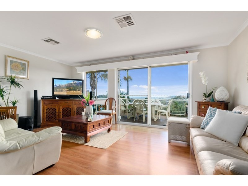 51 Thirroul Road, Kanahooka NSW 2530