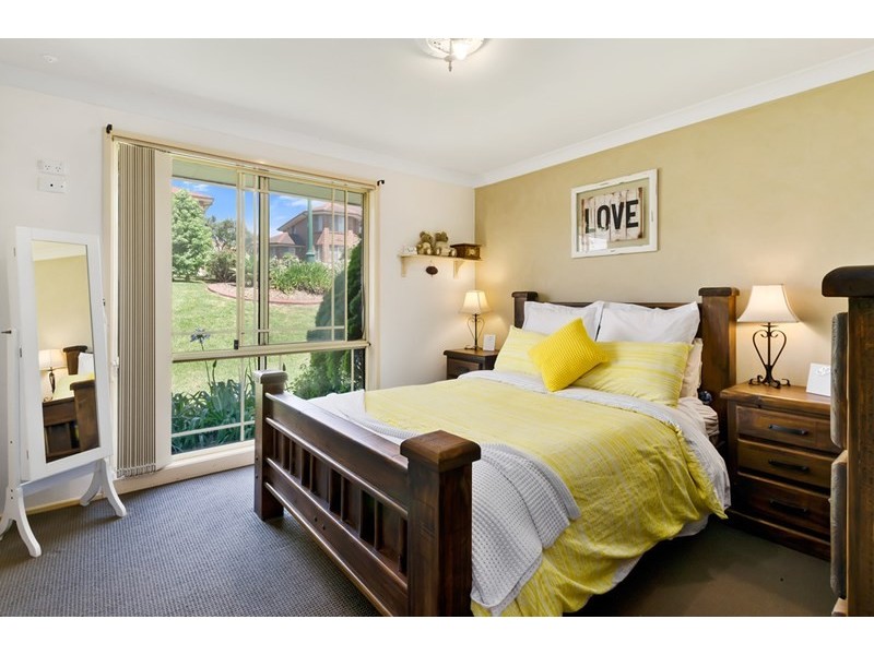 64 Robins Creek Drive, Horsley NSW 2530