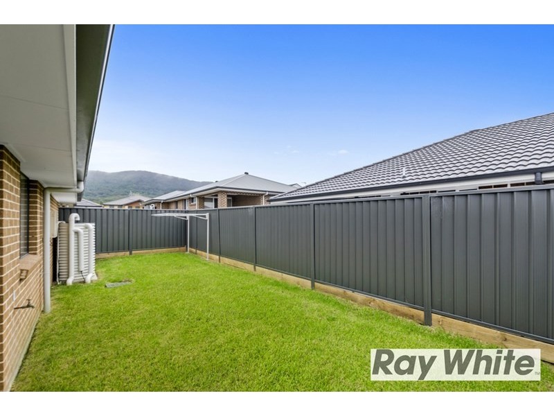 13 Wholahan Street, Horsley NSW 2530