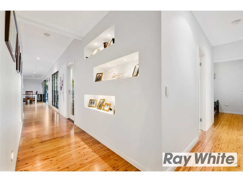 6 Oxford Road, Dapto NSW 2530