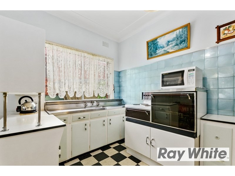 31 Ranchby Avenue, Lake Heights NSW 2502