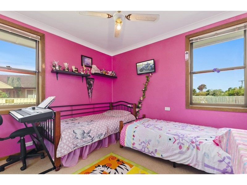 31 Eleebana Crescent, Koonawarra NSW 2530