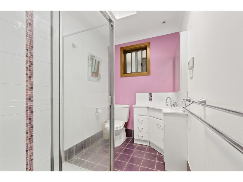 31 Eleebana Crescent, Koonawarra NSW 2530