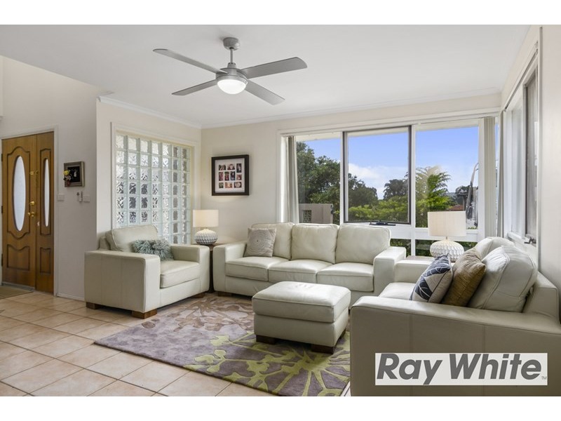 4 Huxley Drive, Horsley NSW 2530