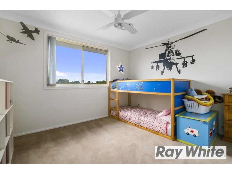 4 Huxley Drive, Horsley NSW 2530