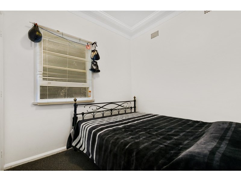 50 Prince Edward Drive, Dapto NSW 2530