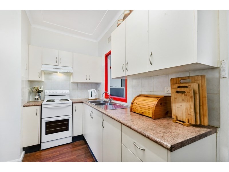 50 Prince Edward Drive, Dapto NSW 2530