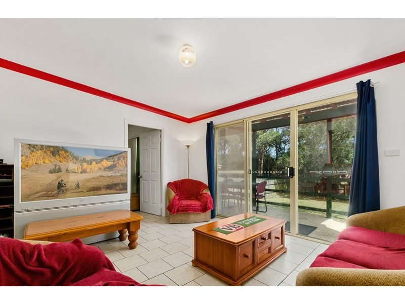 50 Prince Edward Drive, Dapto NSW 2530