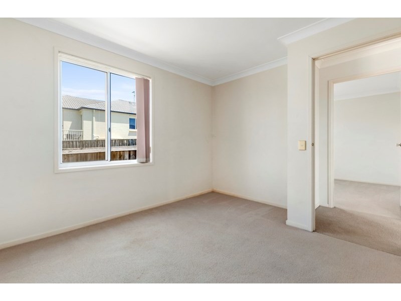 11 Glenlee Drive, Horsley NSW 2530