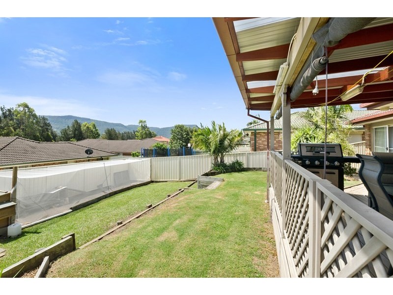 64 Robins Creek Drive, Horsley NSW 2530