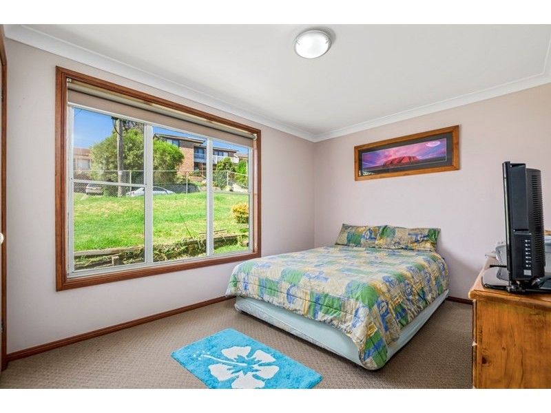 20 Wybalena Avenue, Koonawarra NSW 2530