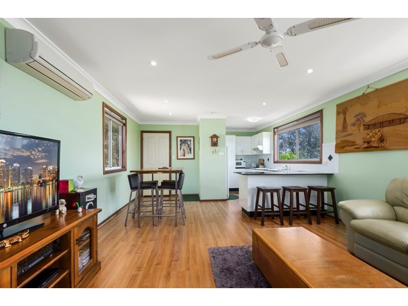 20 Wybalena Avenue, Koonawarra NSW 2530