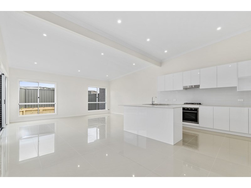 21 Brooks Terrace, Kanahooka NSW 2530
