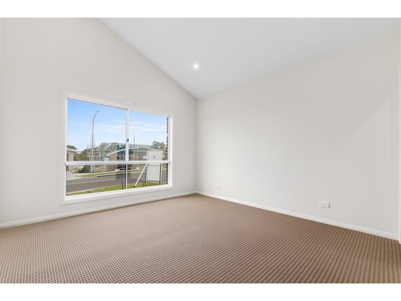 21 Brooks Terrace, Kanahooka NSW 2530