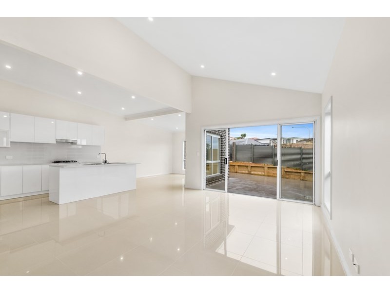 21a Brooks Terrace, Kanahooka NSW 2530
