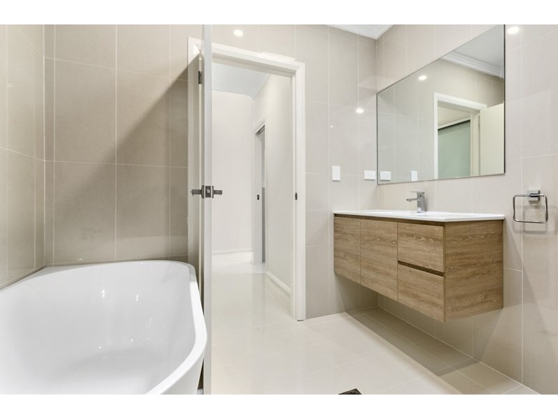 21a Brooks Terrace, Kanahooka NSW 2530